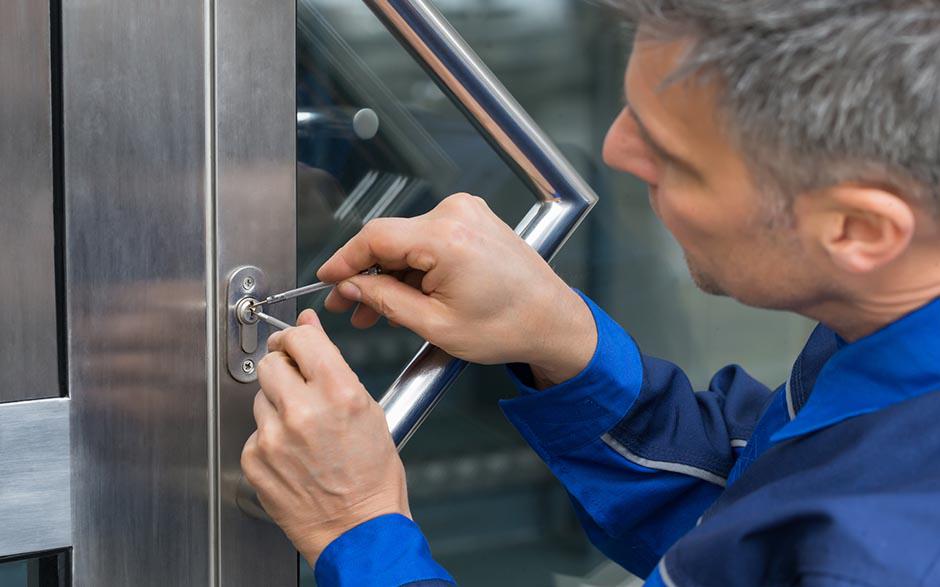 tarif serrurier ouverture de porte Montchauvet